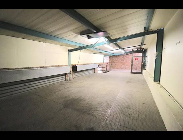 INDUSTRIAL PROPERTY TO RENT IN LASER PARK